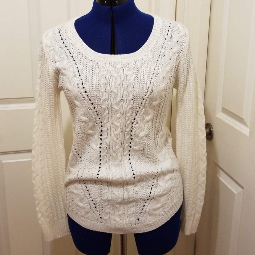 White SO fitted knit sweater